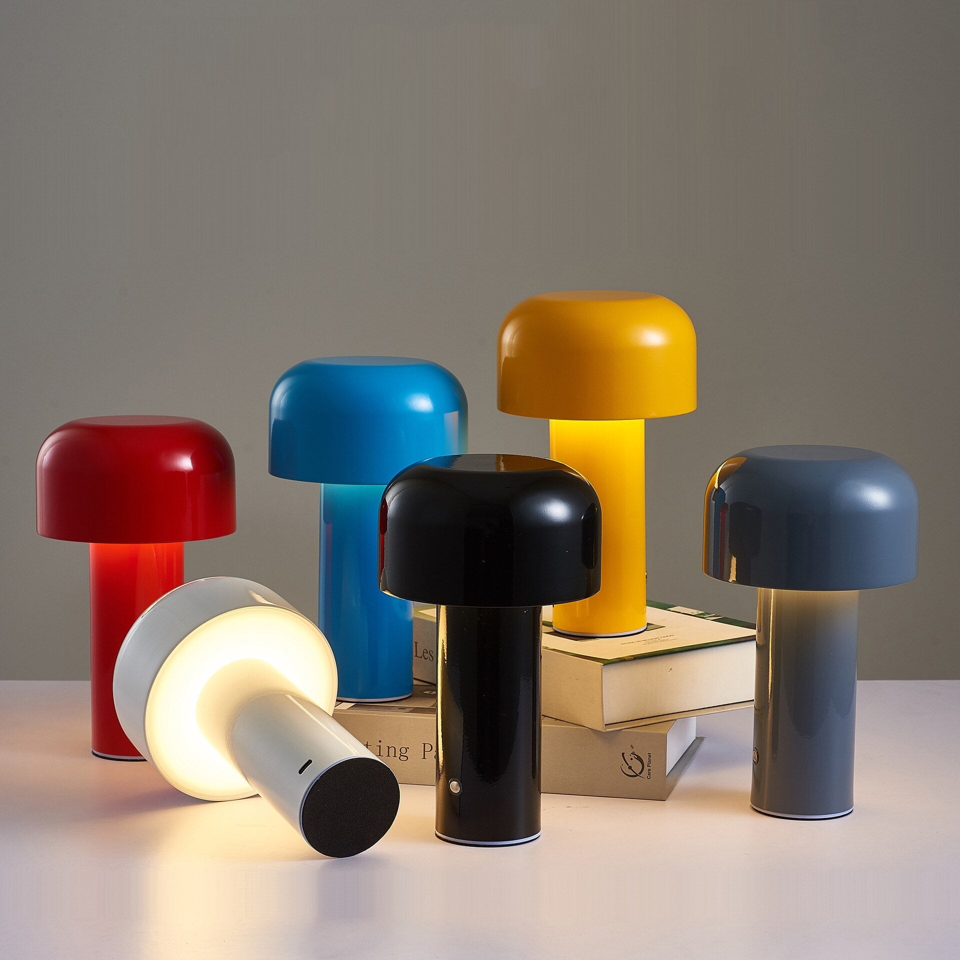 Retro Mushroom Lamp - Cordless Table Lamp