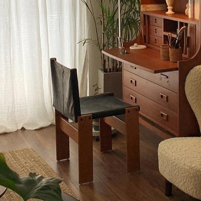 Nordic Rubber Wood Chair – Accent Dining Seat