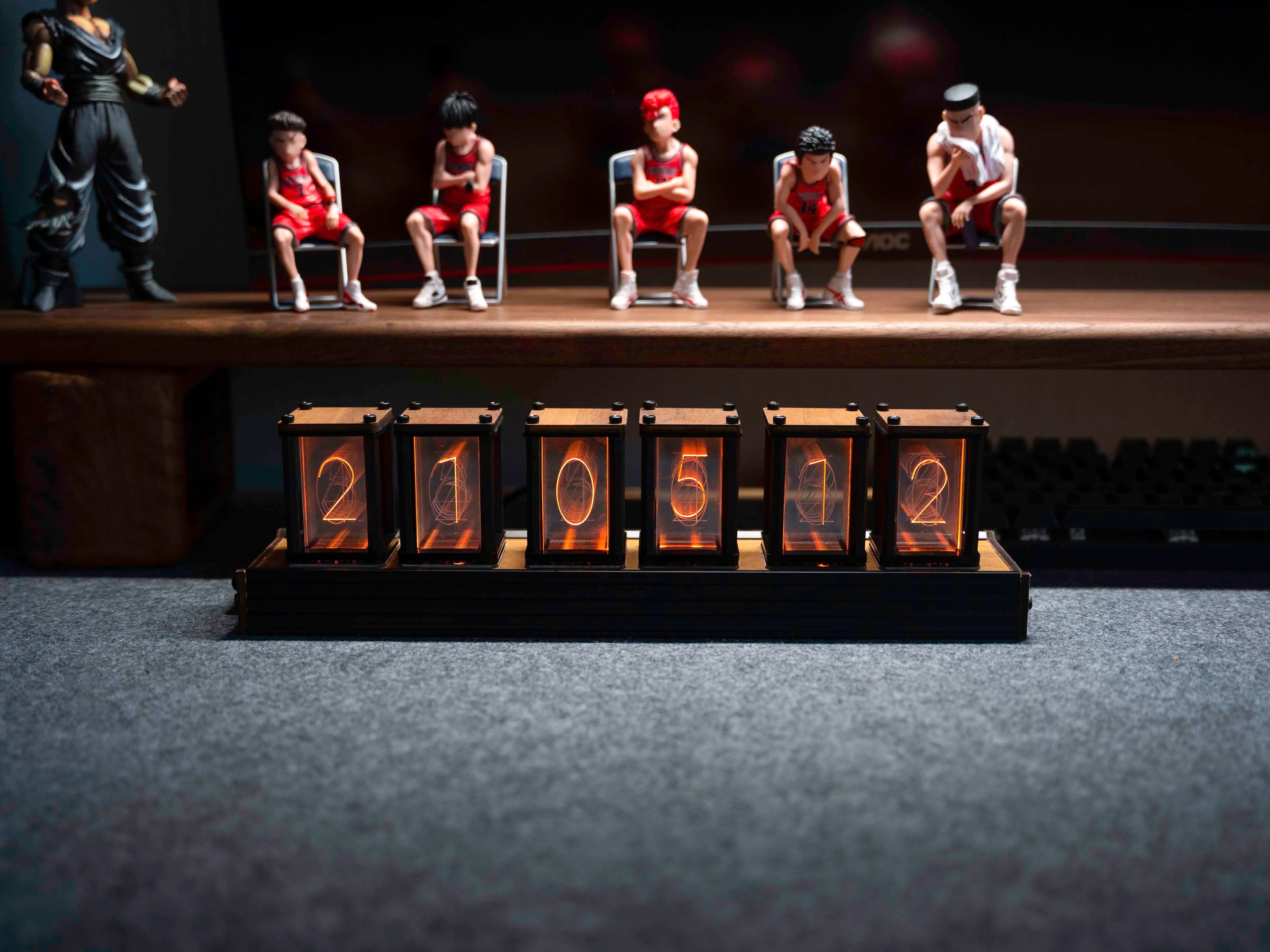 Nixie Tube Clock - Custom Wooden Digital Timer