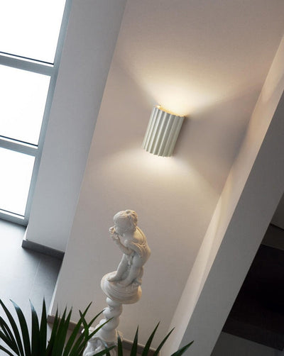 Resin Wall Lamp - Modern LED Color Fixture