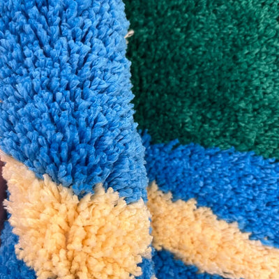 Hand Crafted Frog Rug | Plush Bath Mat With Ripple Pattern