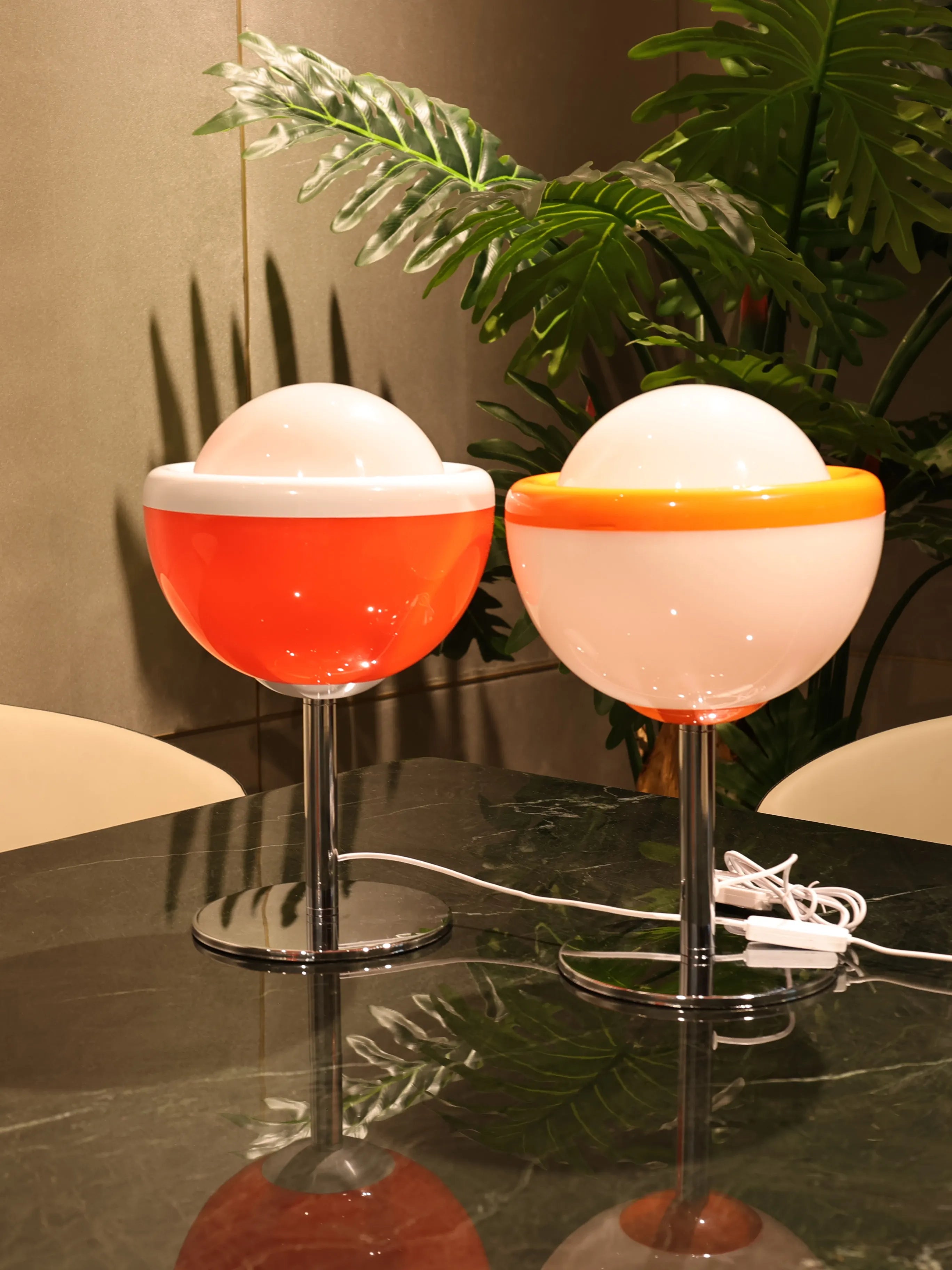 Retro Wine Glass Lamp - Vintage Table Light with USB Power