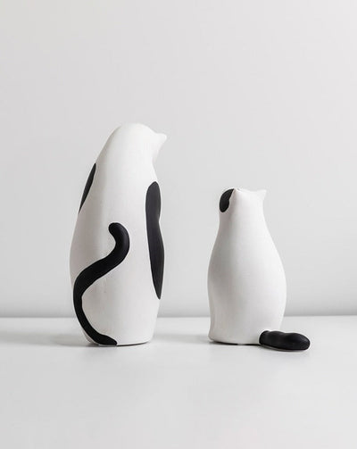 Minimalistic Cat Sculpture - Modern Sitting Figurine