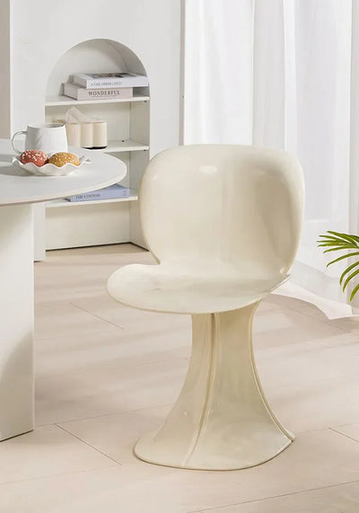 Retro Modern Dining Chair - Minimalist Ergonomic One-Piece Design