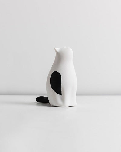 Minimalistic Cat Sculpture - Modern Sitting Figurine