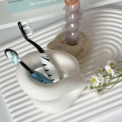 Ceramic Knot Vase | Modern Decor & Organizer by Atelier Oro