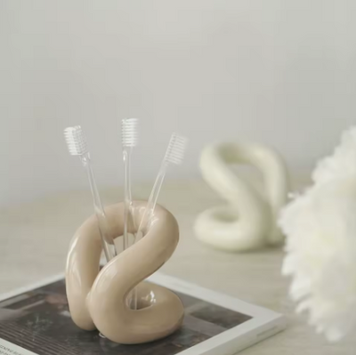 Ceramic Knot Vase | Modern Decor & Organizer by Atelier Oro