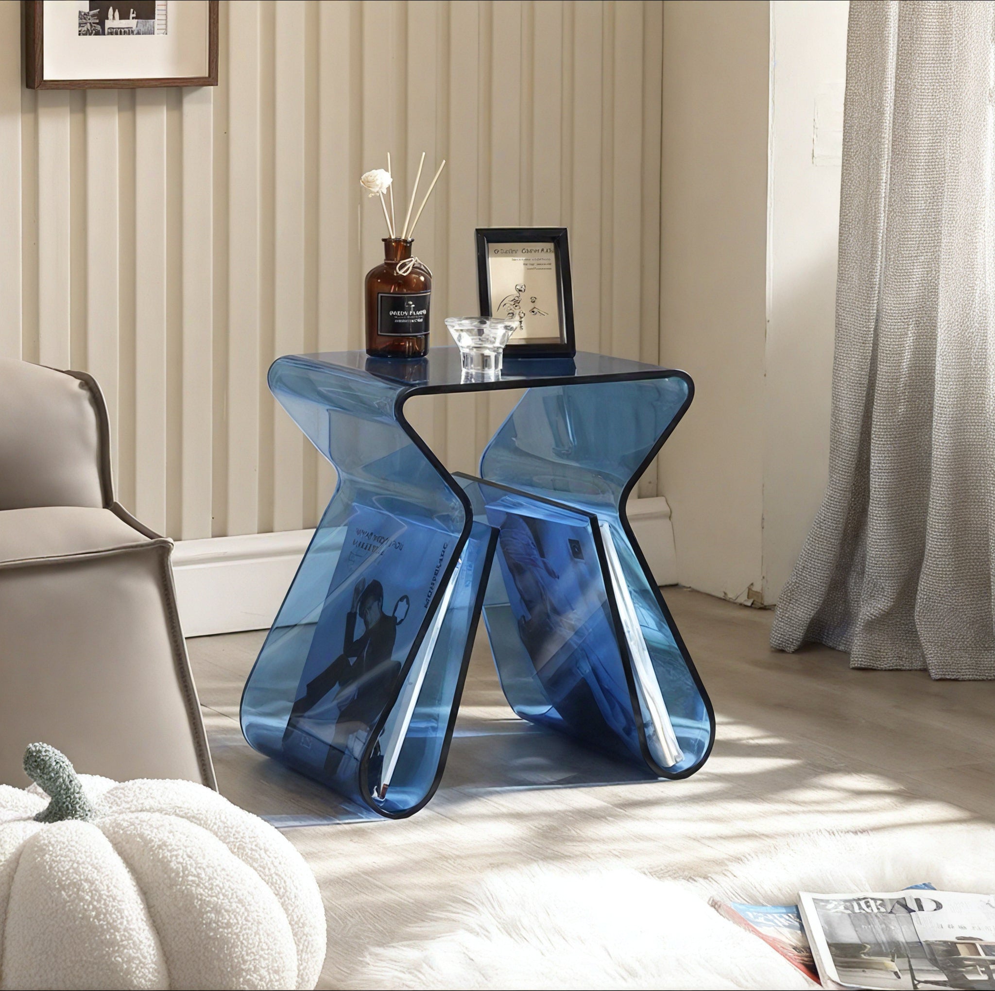 ACRYLIC-CURVE | Sculptural Translucent Side Table
