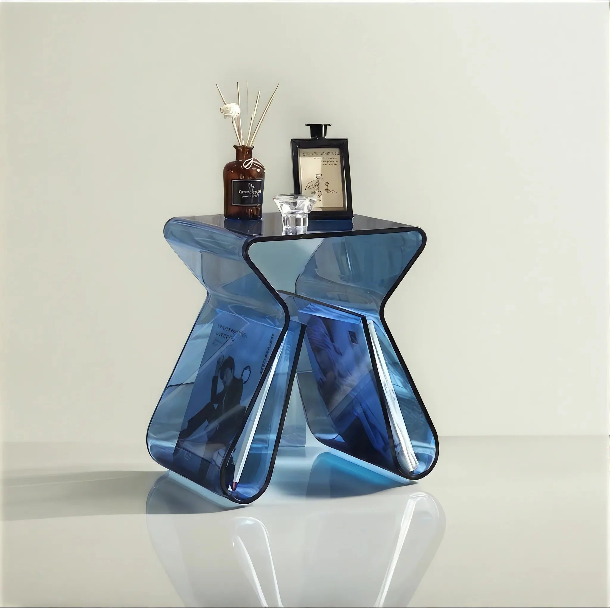ACRYLIC-CURVE | Sculptural Translucent Side Table