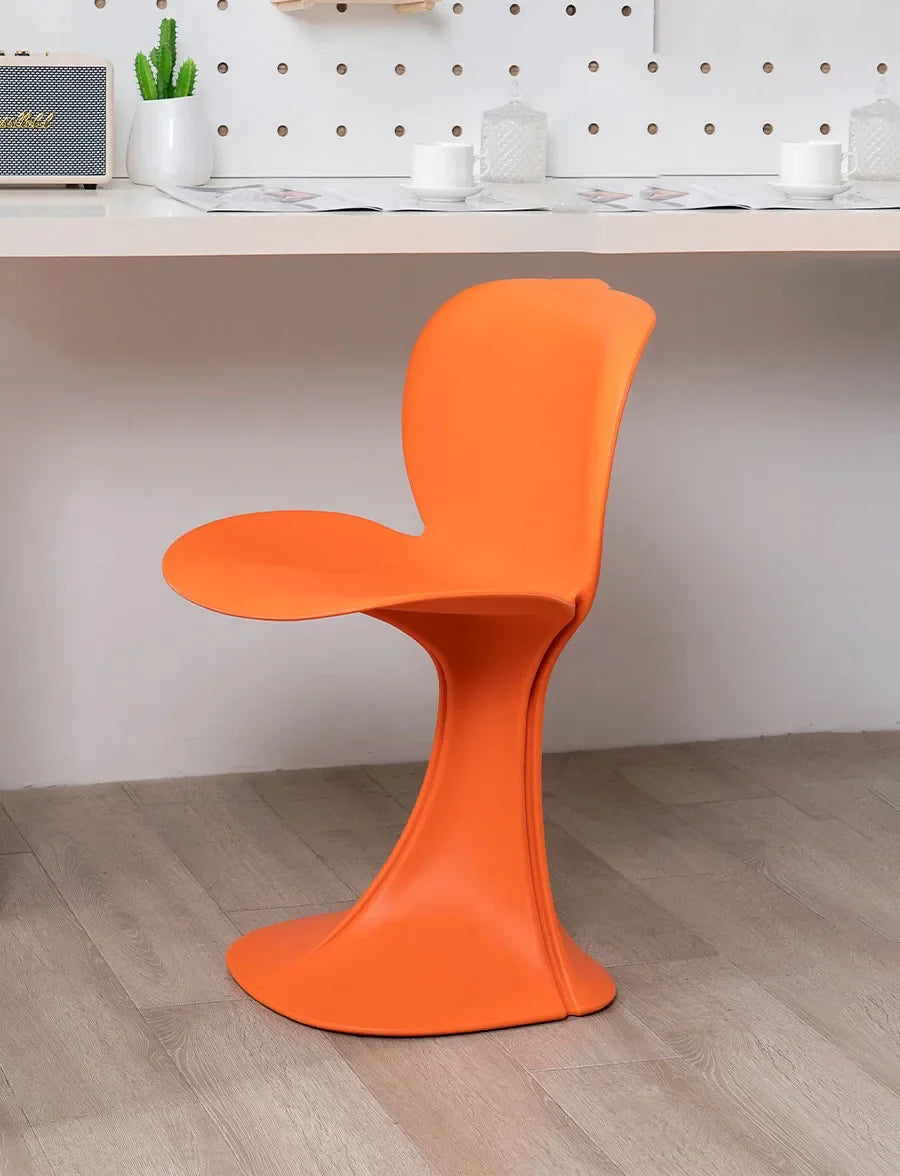 Retro Modern Dining Chair - Minimalist Ergonomic One-Piece Design