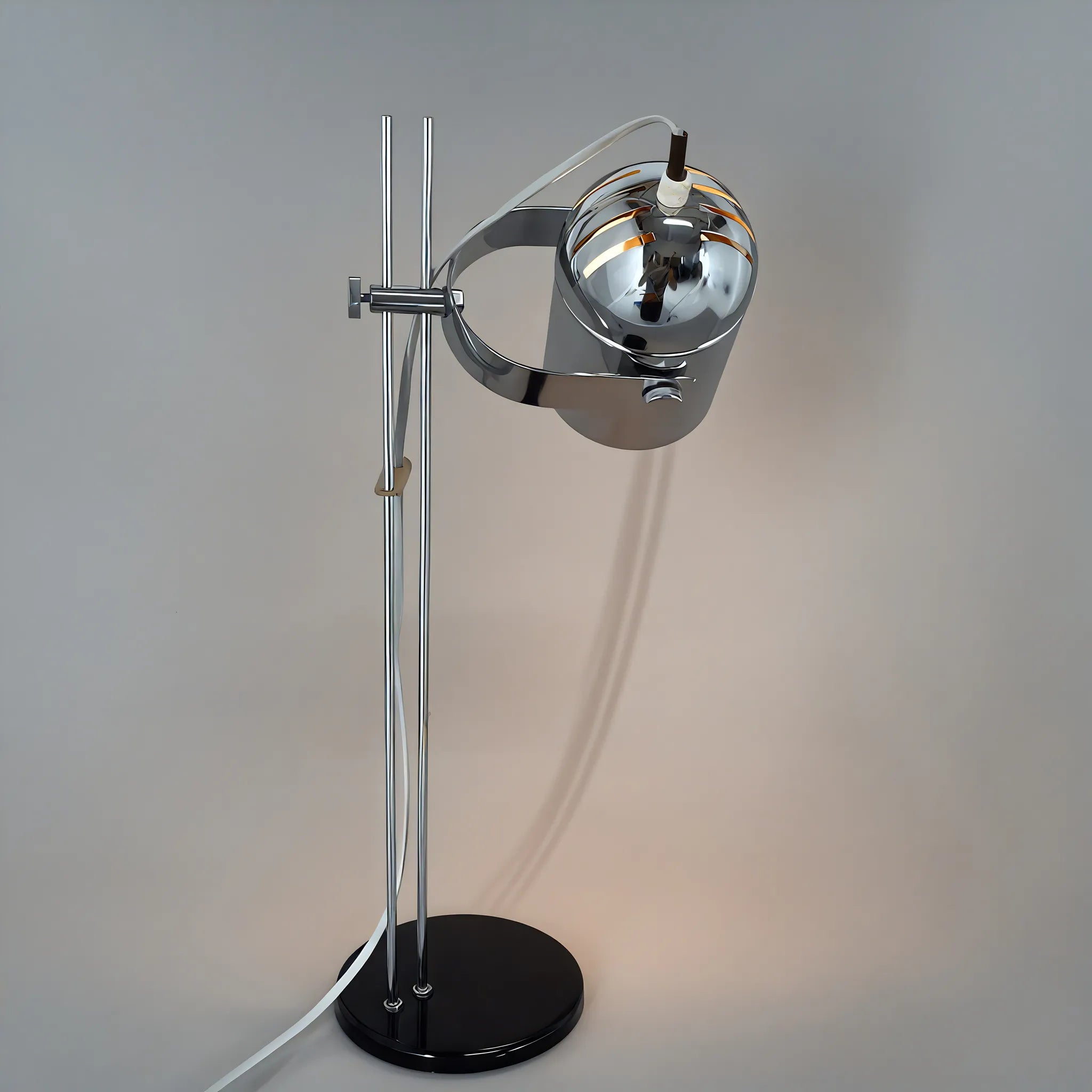 STRALKASTARE | Industrial Task Lamp