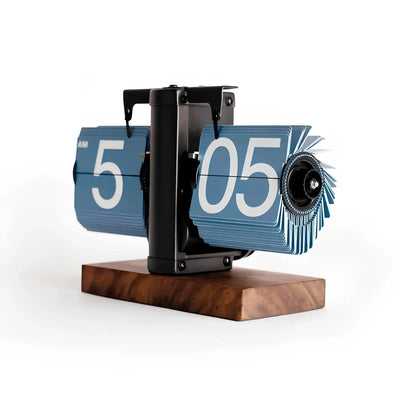 KRONOS | Minimalist Mechanical Flip Clock