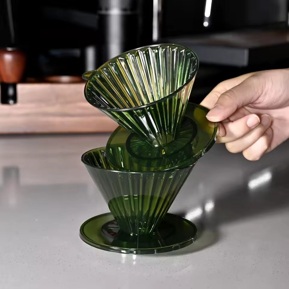 V shaped reusable coffee dripper for 2–4 cups of coffee