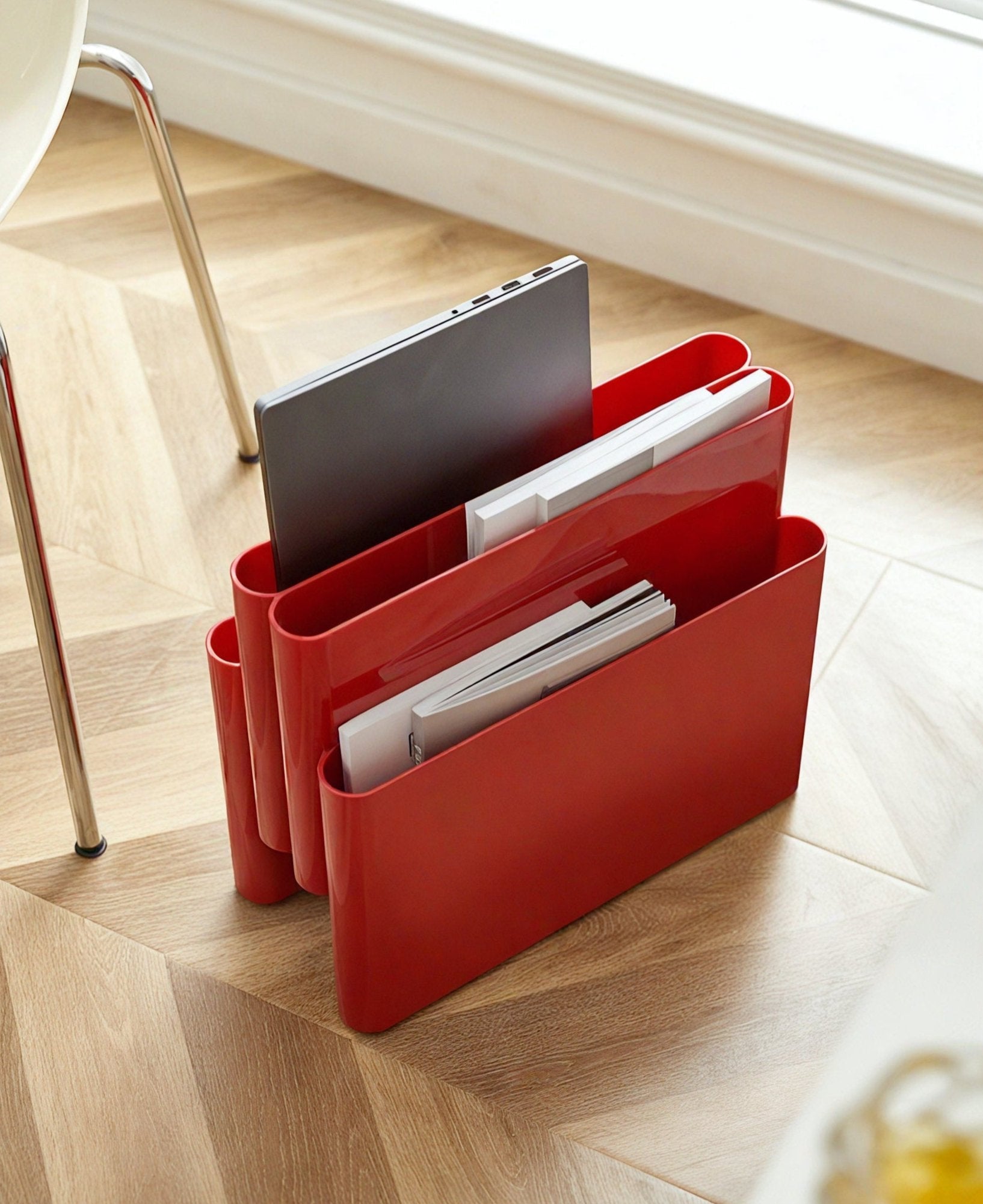 PRISM VUE | Sculptural Fluid Magazine Holder