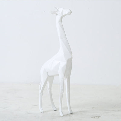 Geometric Giraffe Statue – Abstract Resin Sculpture