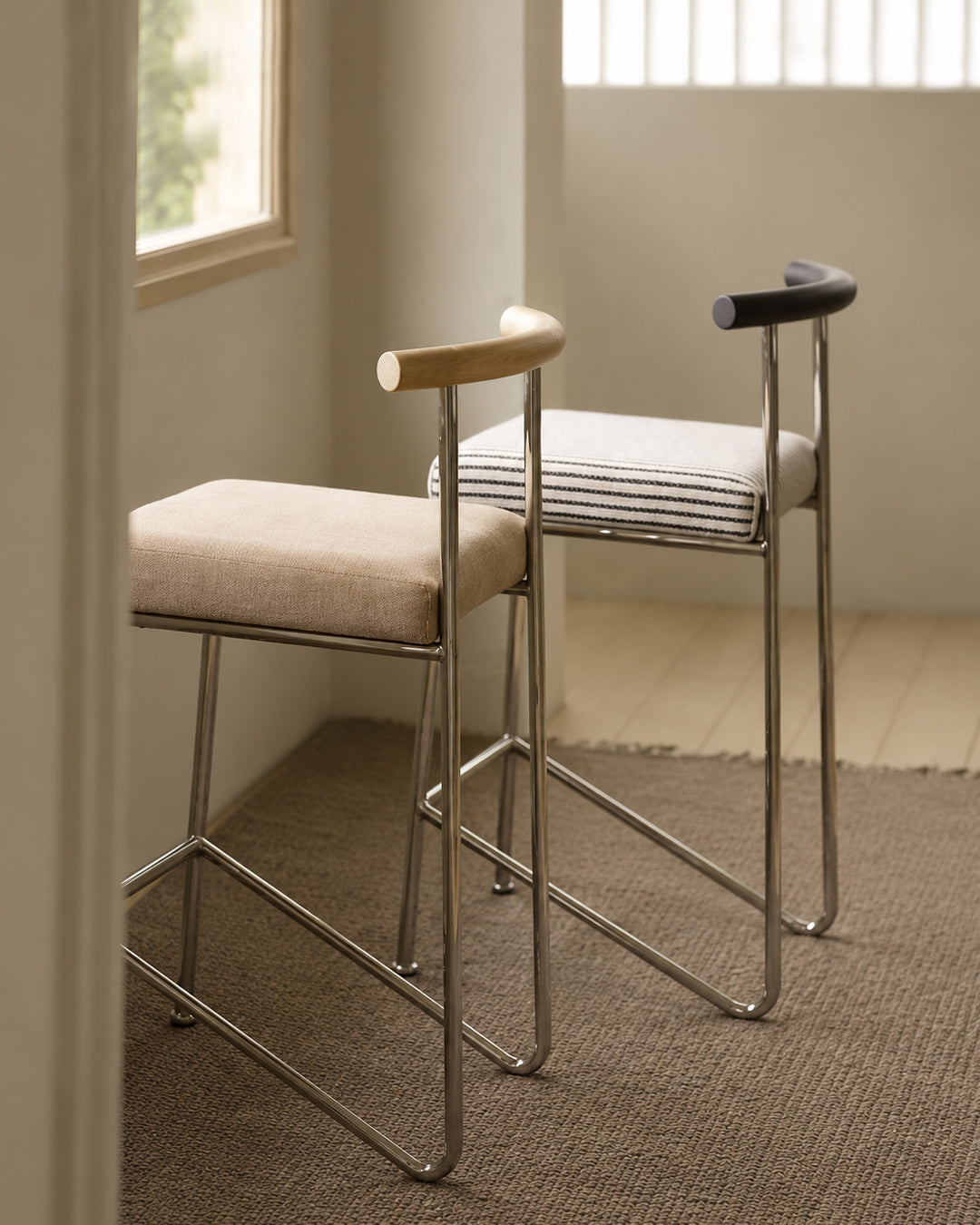 wire frame bar stool with backrest in black - front view product photo