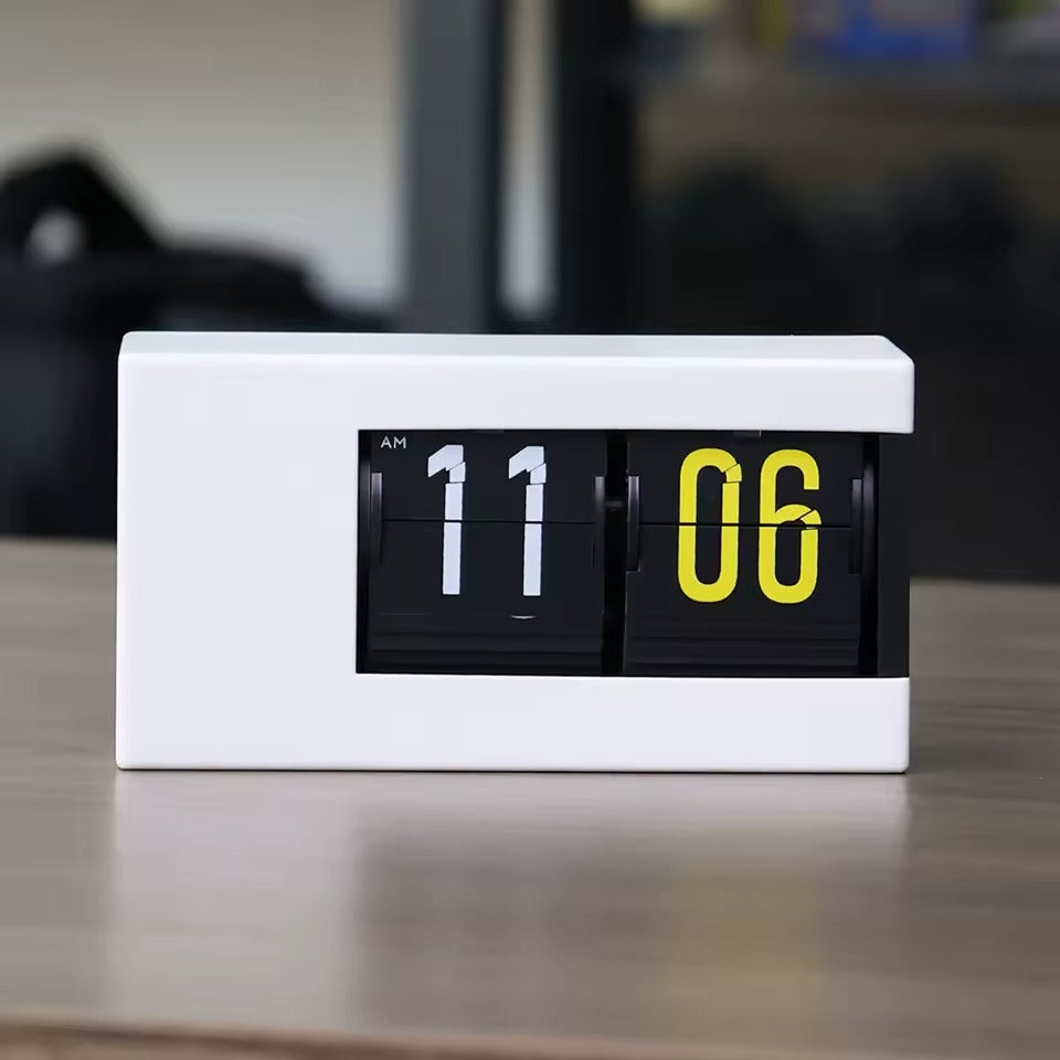 Automatic Flip Clock Retro Metal Desk Alarm Clock Vintage Decor