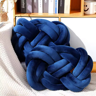 KNOT-CHIC | Handmade Decorative Comfort Pillow