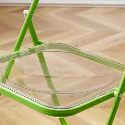 CRYSTAL POP | The Transparent Foldable Chair