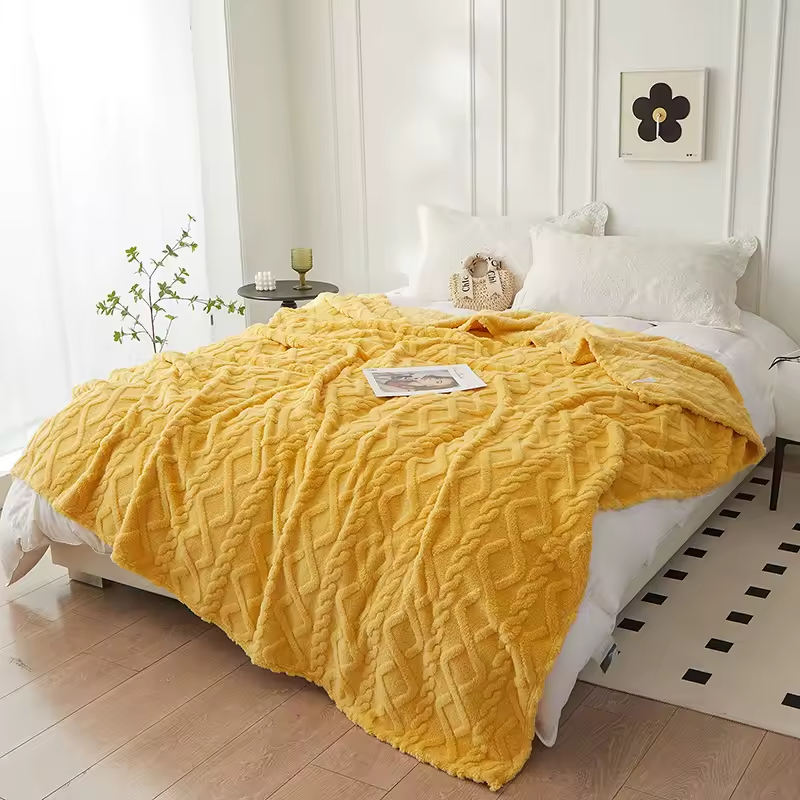 TAFFU-VELVET | Dual-Sided Lamb Wool & Flannel Throw