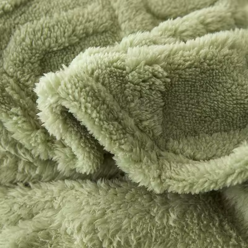 TAFFU-VELVET | Dual-Sided Lamb Wool & Flannel Throw