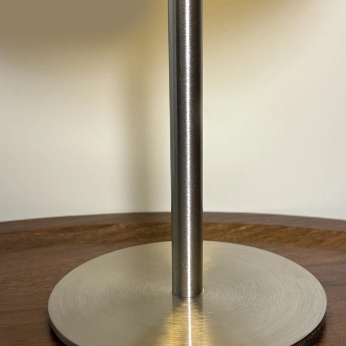 Cordless Metal Table Lamp - Industrial Mushroom Touch Control