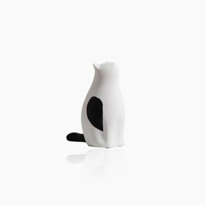Minimalistic Cat Sculpture - Modern Sitting Figurine
