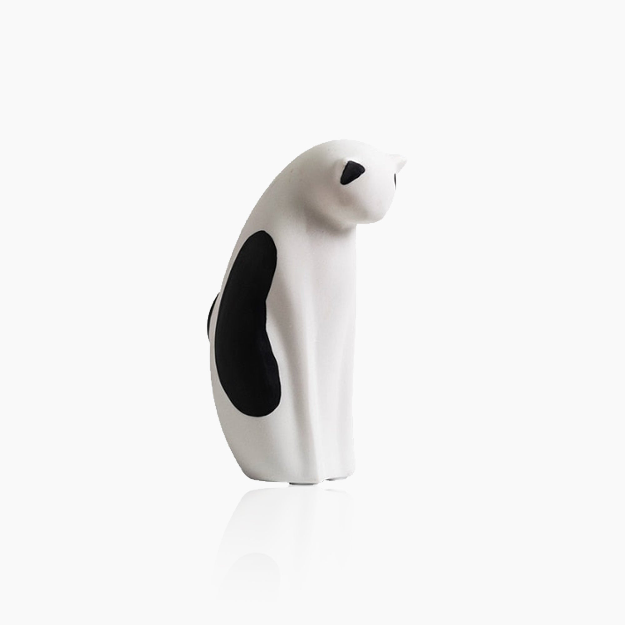 Minimalistic Cat Sculpture - Modern Sitting Figurine